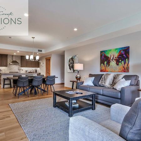 White Spruce Lodge By Spring Creek Vacations Canmore Room photo
