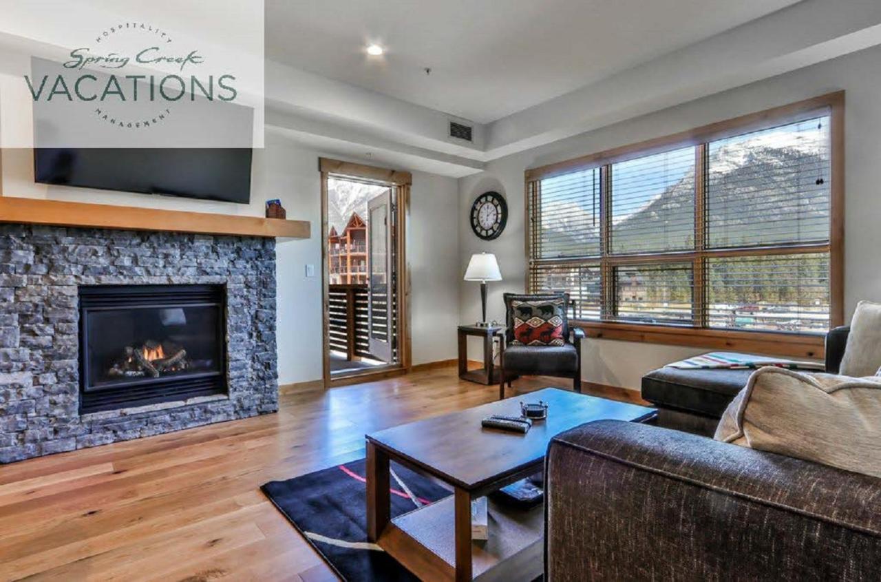 White Spruce Lodge By Spring Creek Vacations Canmore Room photo