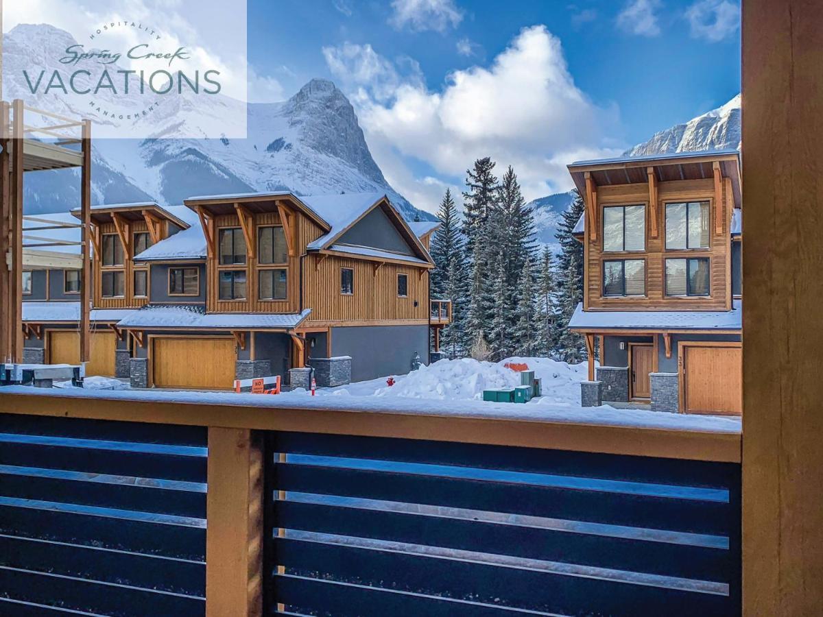 White Spruce Lodge By Spring Creek Vacations Canmore Room photo