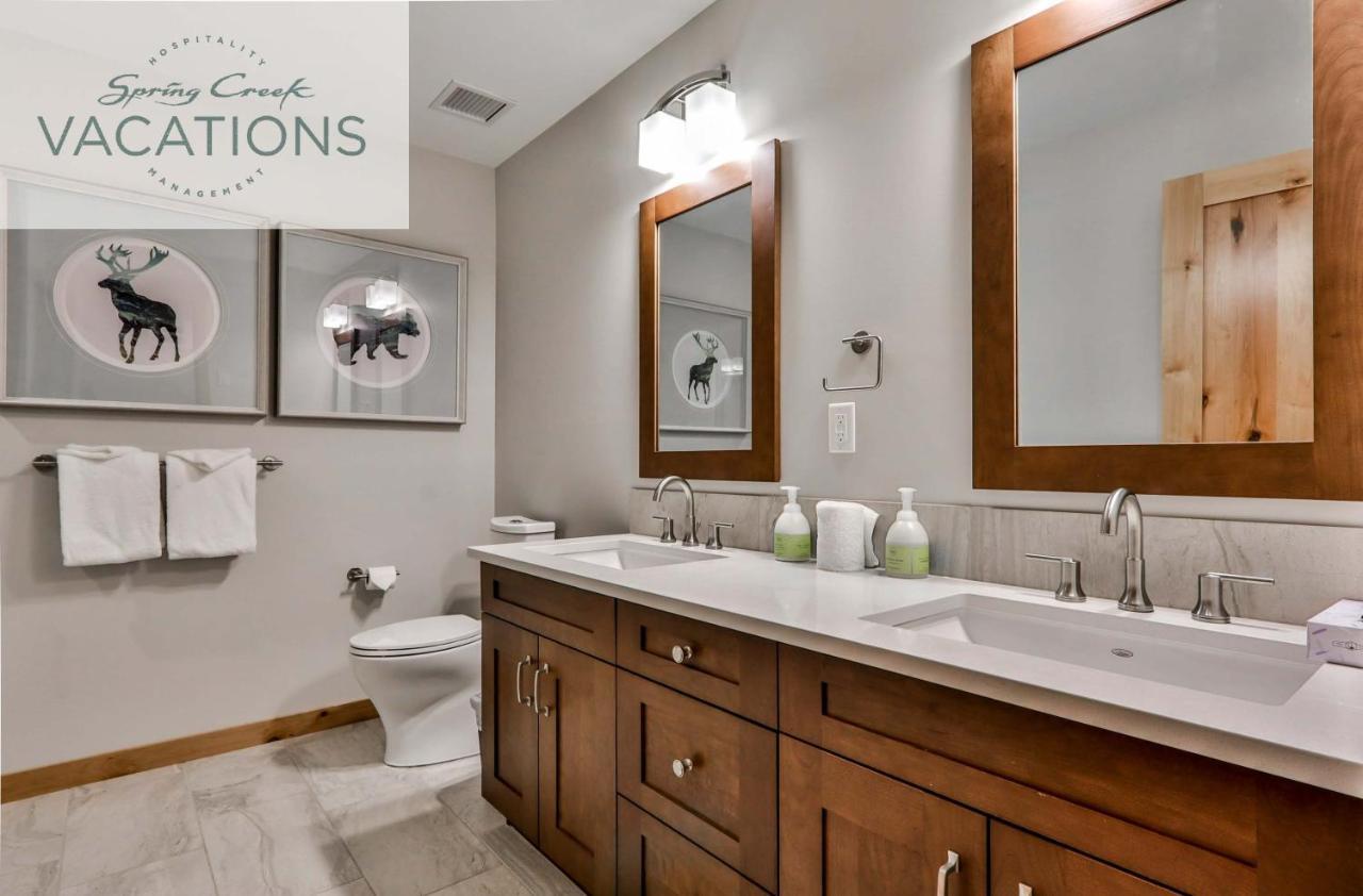 White Spruce Lodge By Spring Creek Vacations Canmore Room photo
